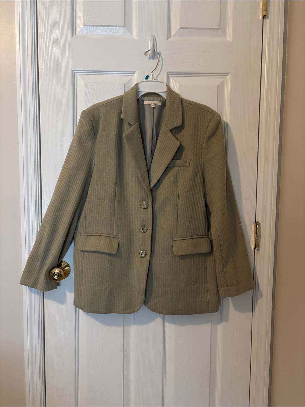 Women's Tailored Blazer in Olive